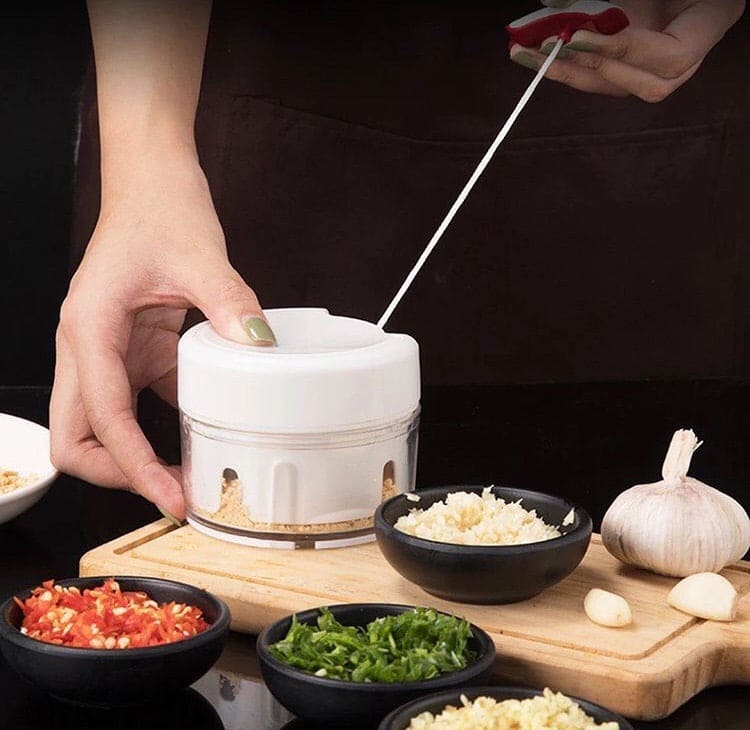Manual Food Chopper – Pull Cord Vegetable & Meat Mincer for Garlic, Onion, Chili & Nuts | Hand-Powered Kitchen Chopper